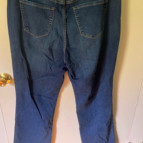 Falls Creek boot cut stretch women’s size 20 jeans - Picture 6 of 6